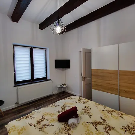 Апартаменти New *